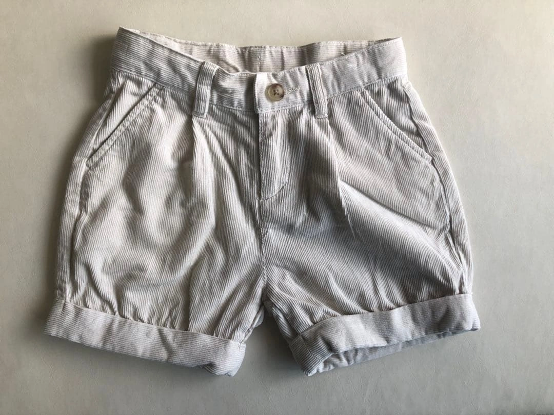 UNIQLO 白 コーデュロイ ハーフパンツ 110cmの写真2枚目