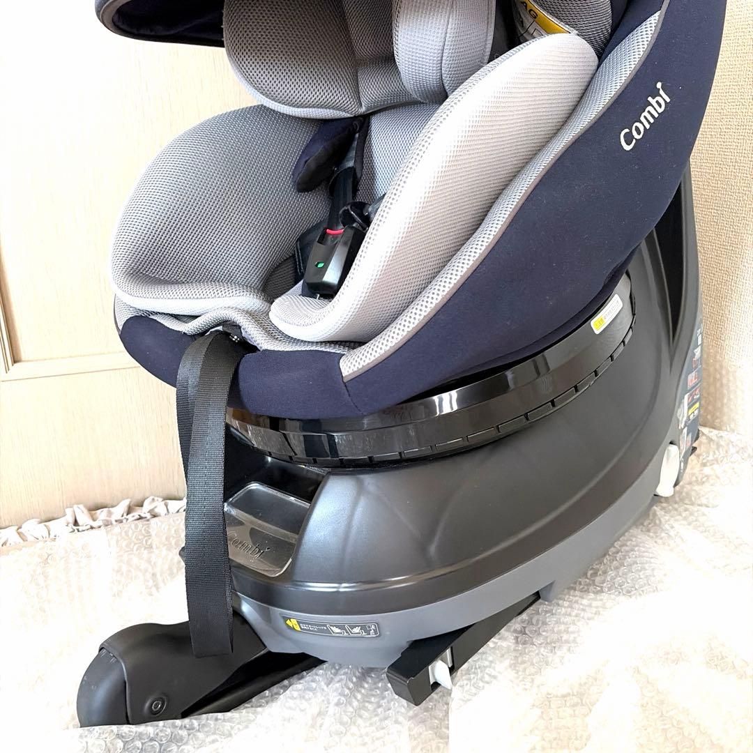 送料無料❣️ Combi クルムーヴ　アドバンス　チャイルドシート　360度回転式の写真7枚目