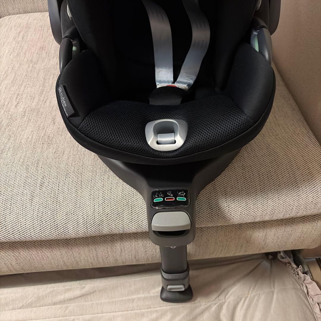 極美品❣️cybex Cloud T i-Size Plus Base Tセットの写真5枚目