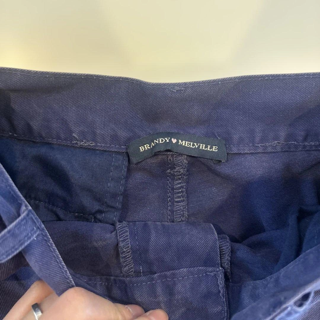 Brandy Melville ショートパンツ ネイビーの写真2枚目