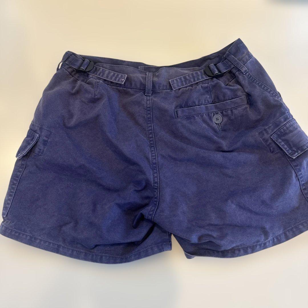 Brandy Melville ショートパンツ　ネイビーの写真3枚目