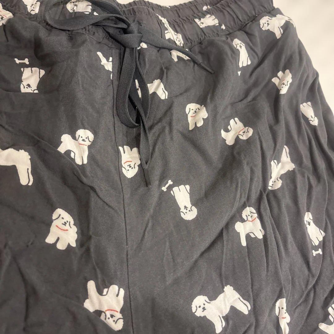 犬柄 ショートパンツ グレー　部屋着　パジャマにもの写真2枚目