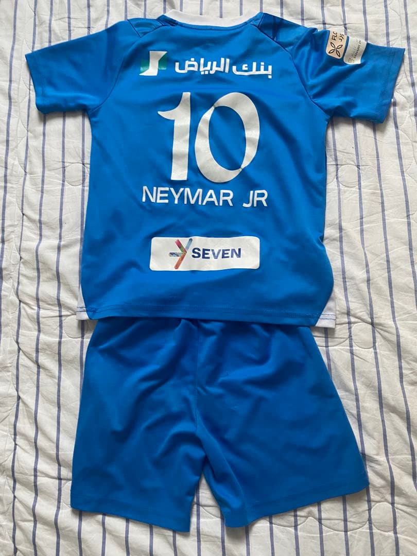 Al Hilal Neymar Jr ユニフォーム 24上下セット　靴下付きの写真2枚目