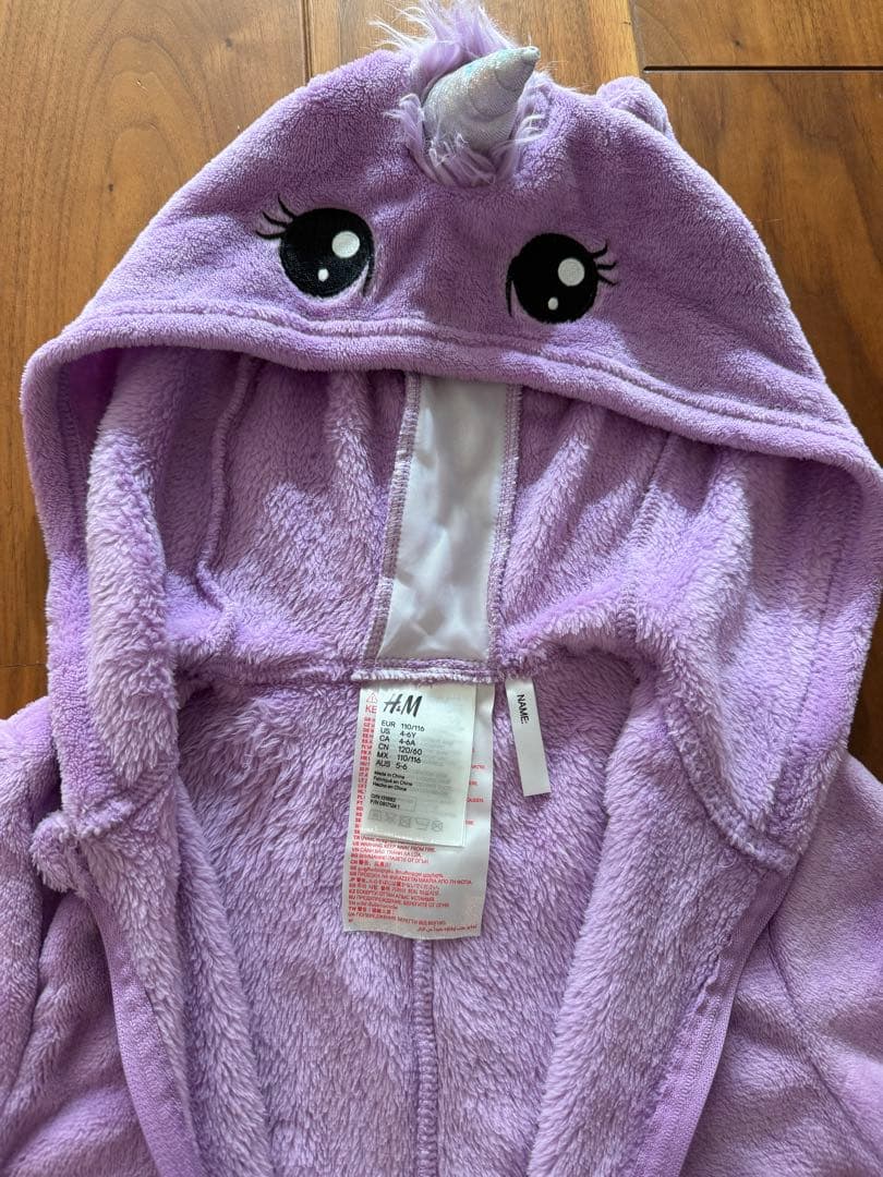 H&M ユニコーン 着ぐるみ オールインワン 110-116cmの写真2枚目