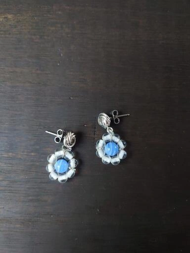 ⑬ビーズピアス 青