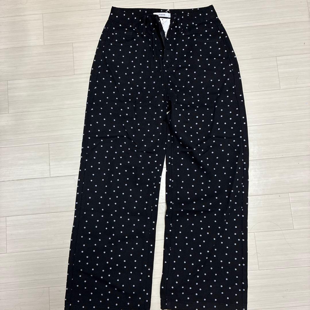 新品未使用　ISOOK 花柄ドット　ワイドパンツ　Ｍサイズ
