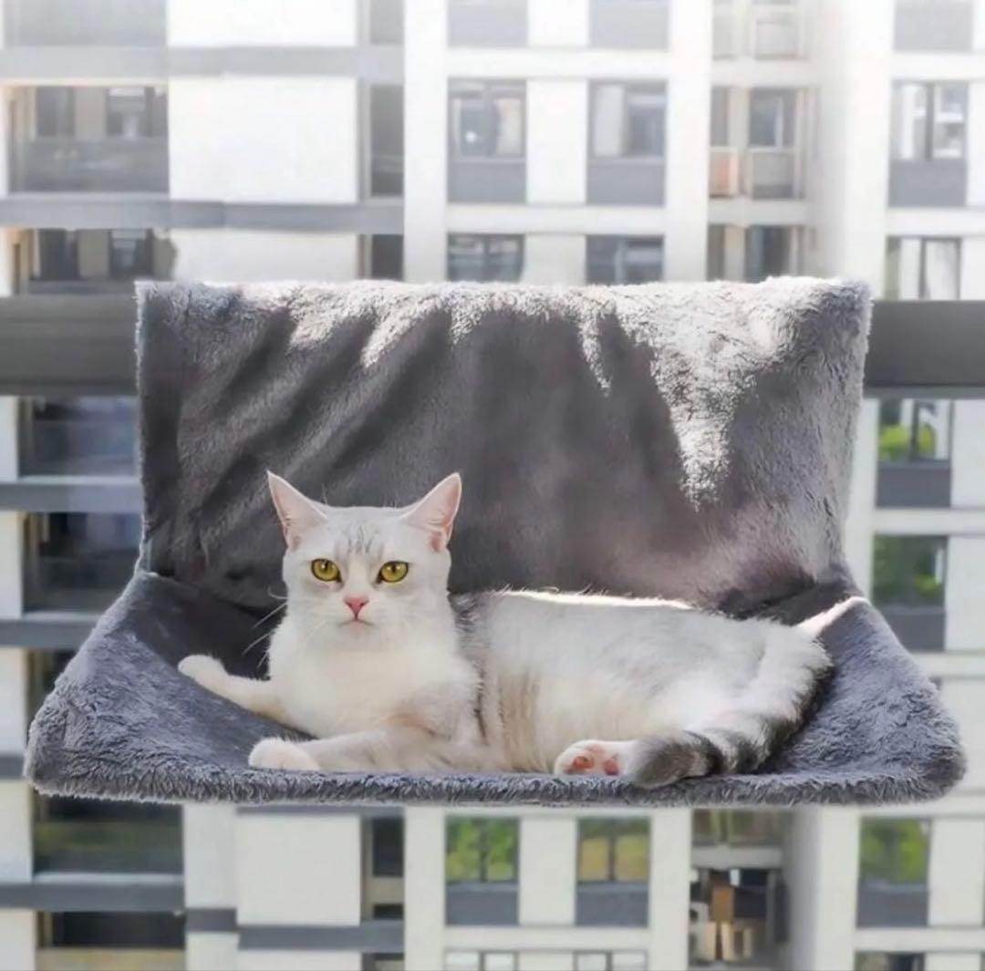 猫 ハンモック ペットベッド 窓 ふわふわ オールシーズン グレー 猫窓ベッドの写真2枚目