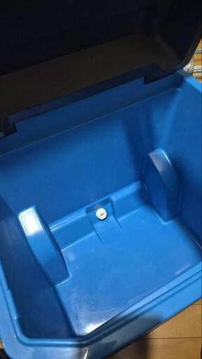 【美品・屋外使用2回程度】IGLOO イグルー 大型クーラーボックス 58L キャスター付き/引き取り限定の写真2枚目
