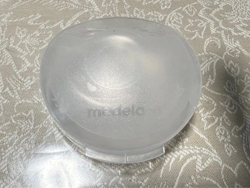 メデラ Medela ニップルシールド 20mm 乳頭保護器 ケース付きの写真2枚目