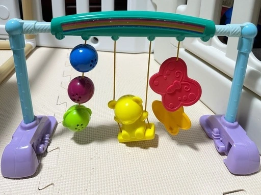ピープル ベビージム 知育玩具 くまさん ぶらんこの写真3枚目