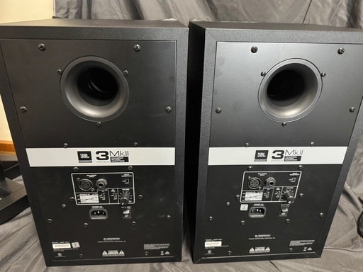 JBL 308P MkIIペア、スピーカースタンド、ケーブルセットの写真2枚目