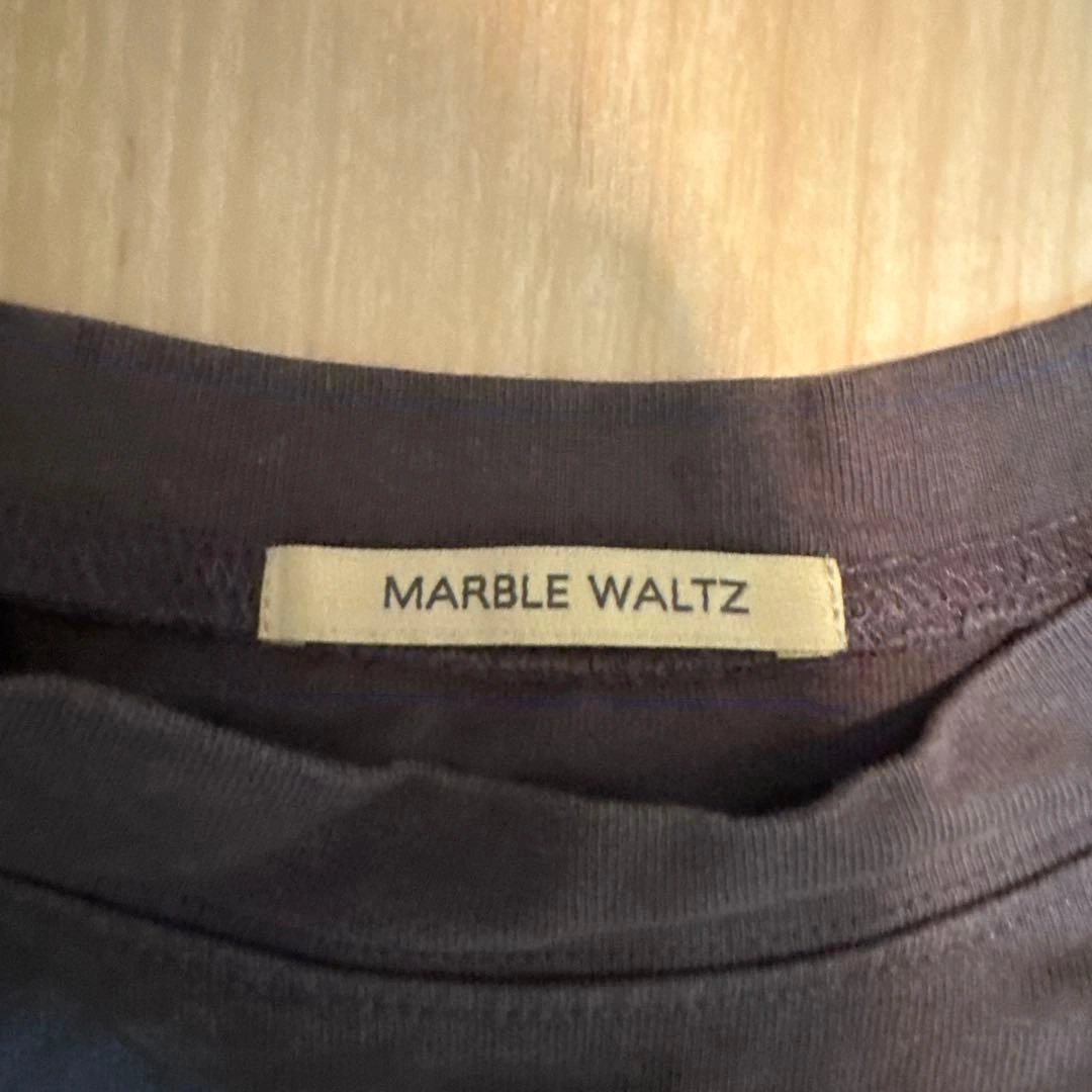 MARBLE WALTZ 長袖カットソー ポケット付きの写真3枚目
