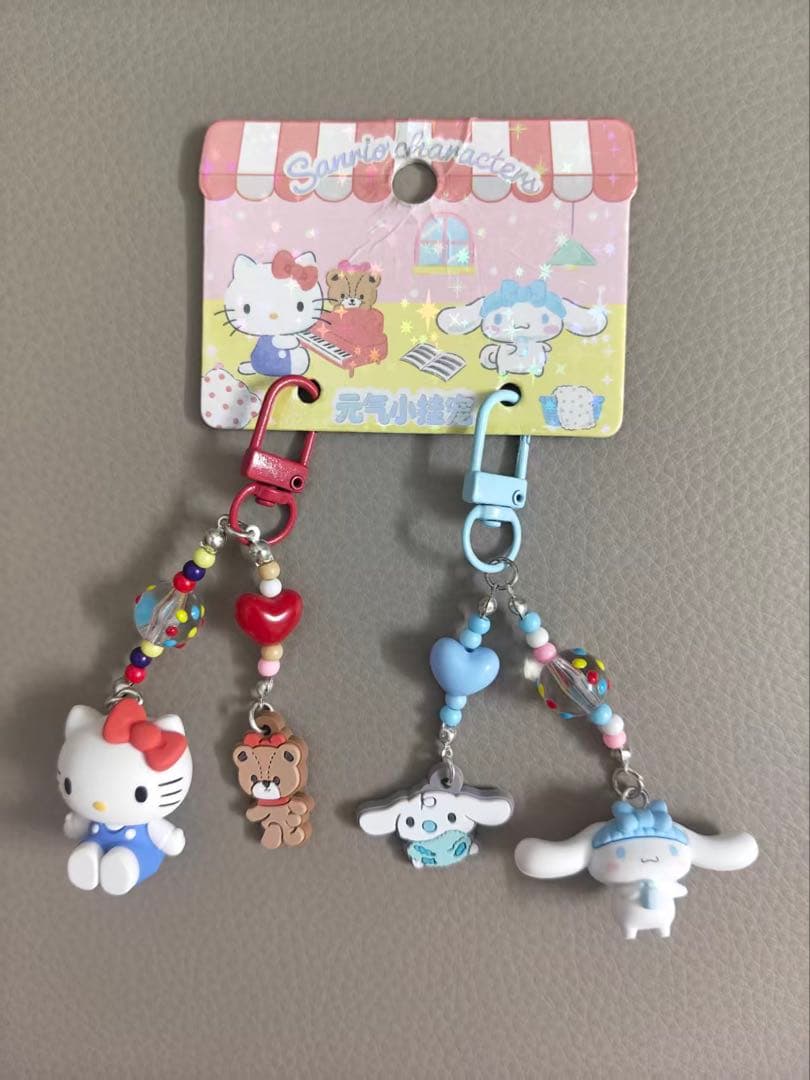 【海外限定】ハローキティ＆シナモロール チャーム サンリオ sanrioシナモンの写真2枚目