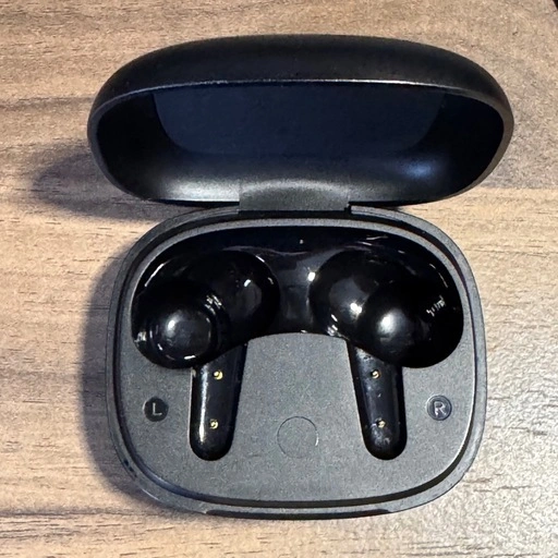 EarFun Air Pro 3 ワイヤレスイヤホン ノイズキャンセリング ブラック×ネイビーの写真2枚目