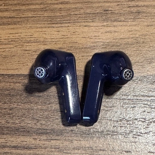 EarFun Air Pro 3 ワイヤレスイヤホン ノイズキャンセリング ブラック×ネイビーの写真4枚目