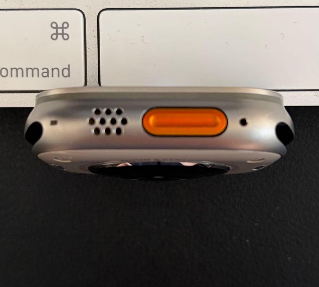 Apple Watch Ultra 第1世代 + 純正バンド2個, 97%の写真7枚目