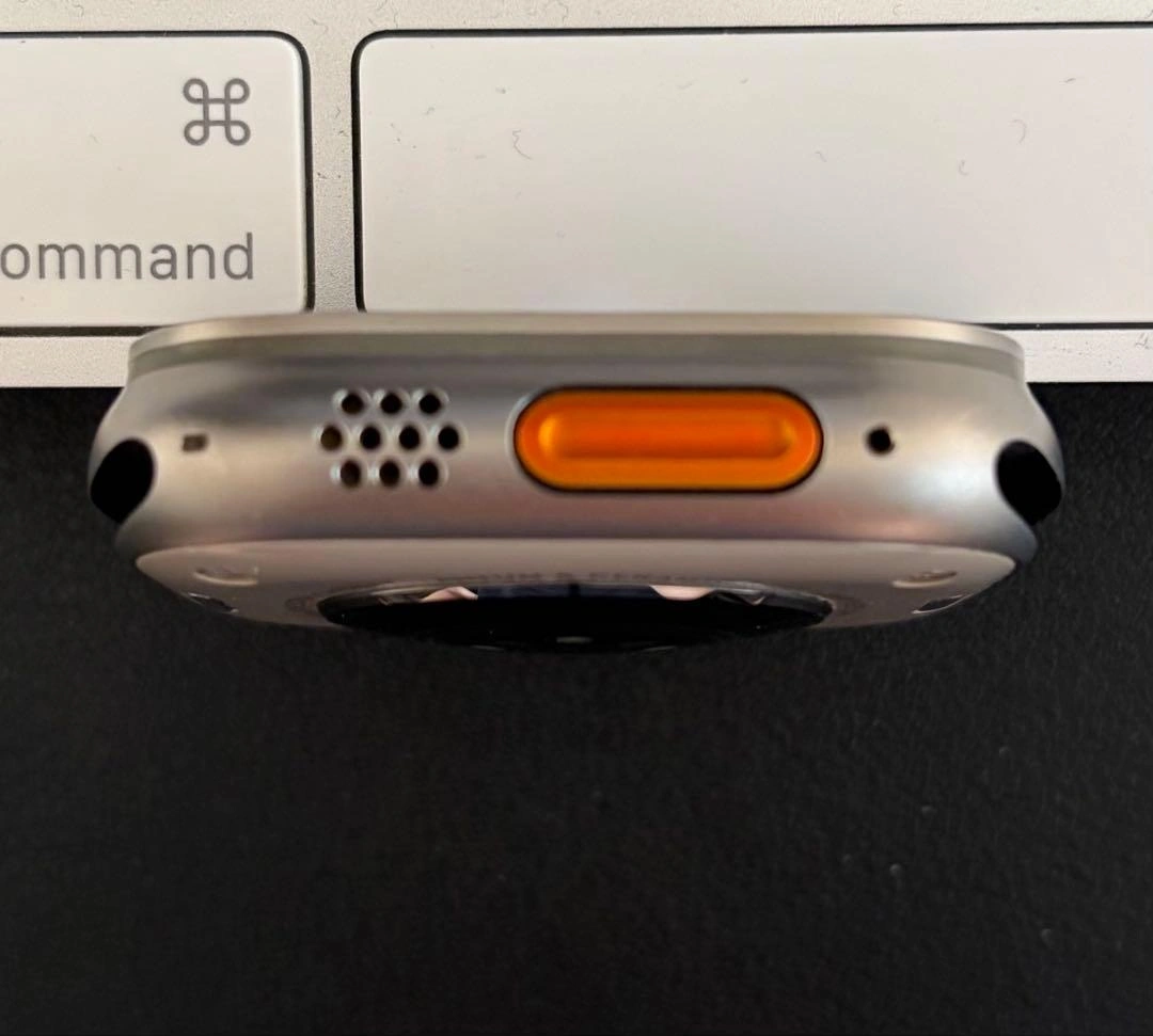 Apple Watch Ultra 第1世代 + 純正バンド2個, 97%の写真7枚目