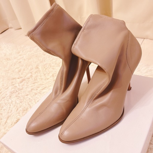 ZARA ブーツ　ハイヒール　ショート　36 ベージュの写真3枚目