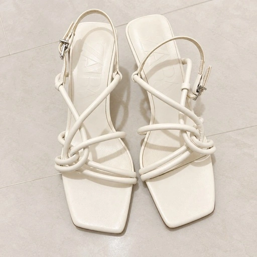 ZARA スクエアトゥ サンダル 36 ホワイト