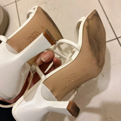 ZARA スクエアトゥ サンダル 36 ホワイトの写真3枚目
