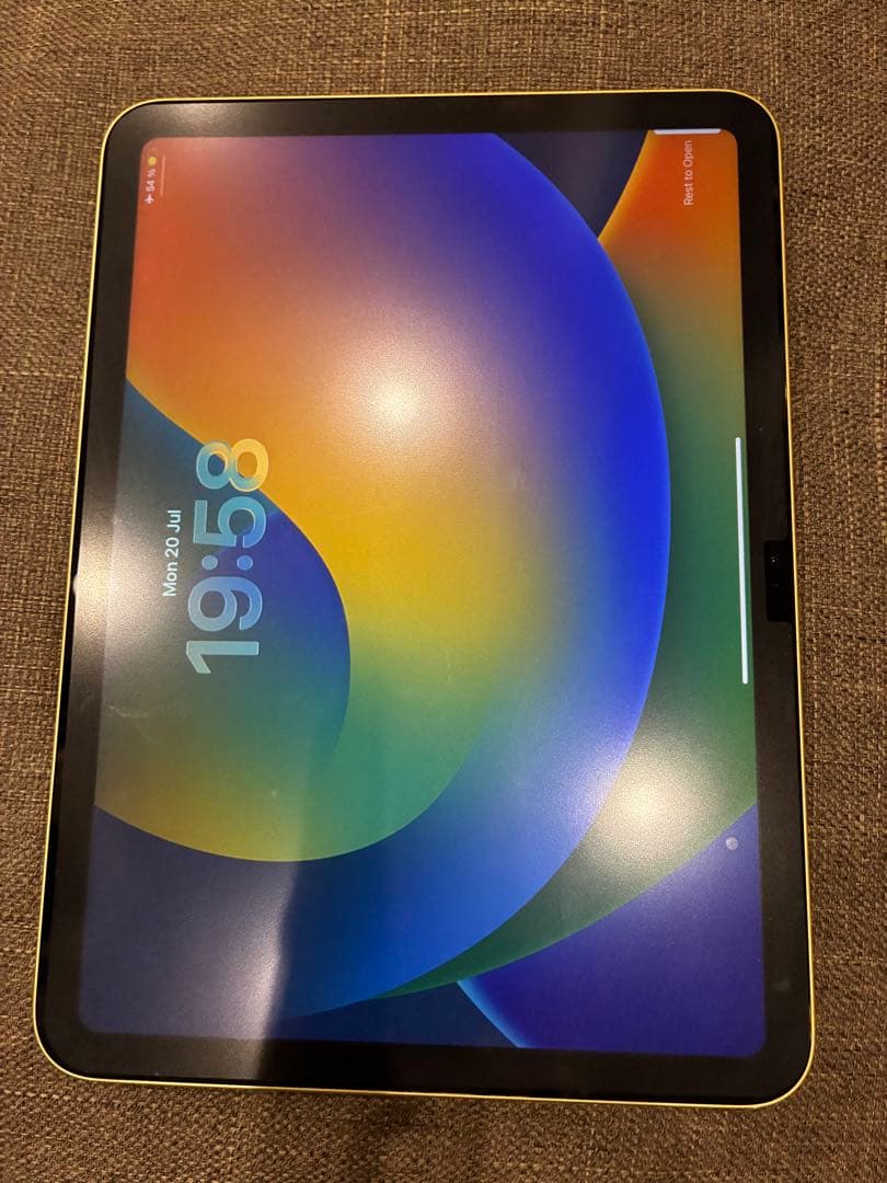 Apple iPad 第10世代 64GB Wi-Fi イエロー ケース付
