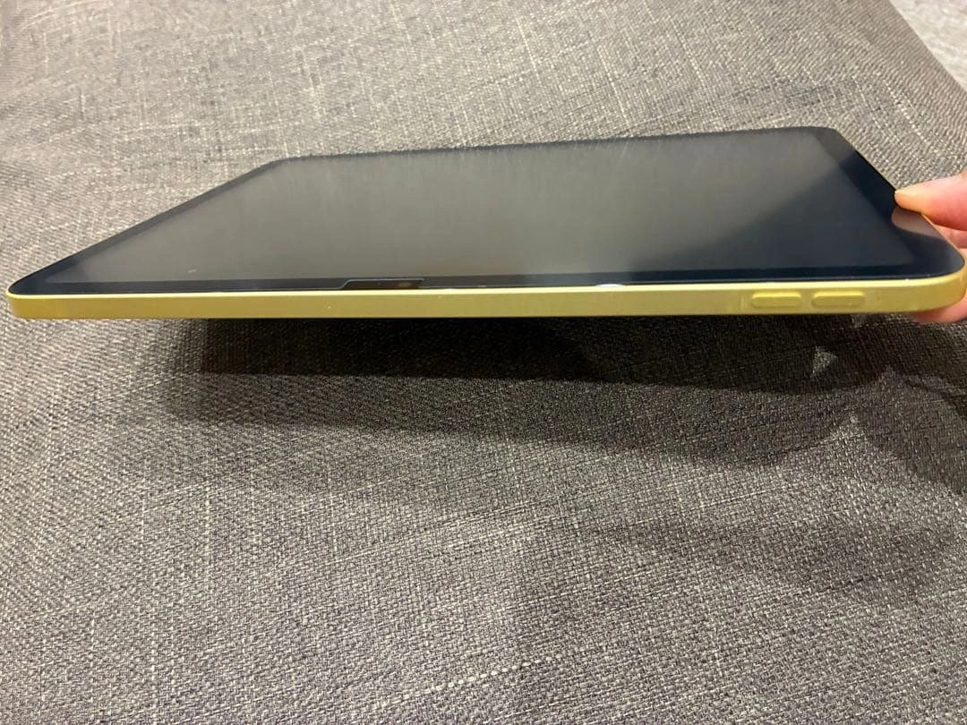 Apple iPad 第10世代 64GB Wi-Fi イエロー ケース付の写真8枚目
