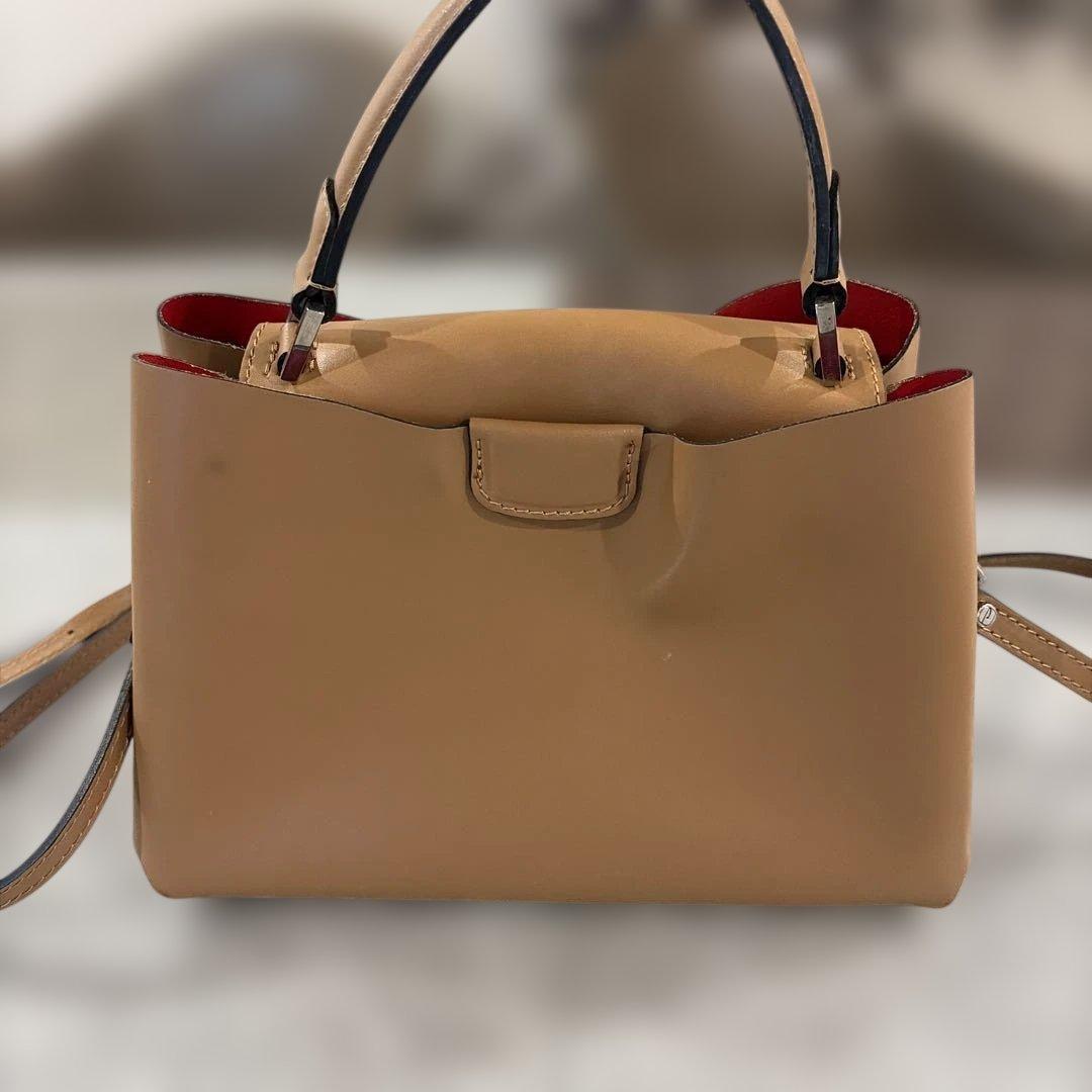 数回使用GIANNI CHIARINI ショルダーバッグ ベージュの写真2枚目