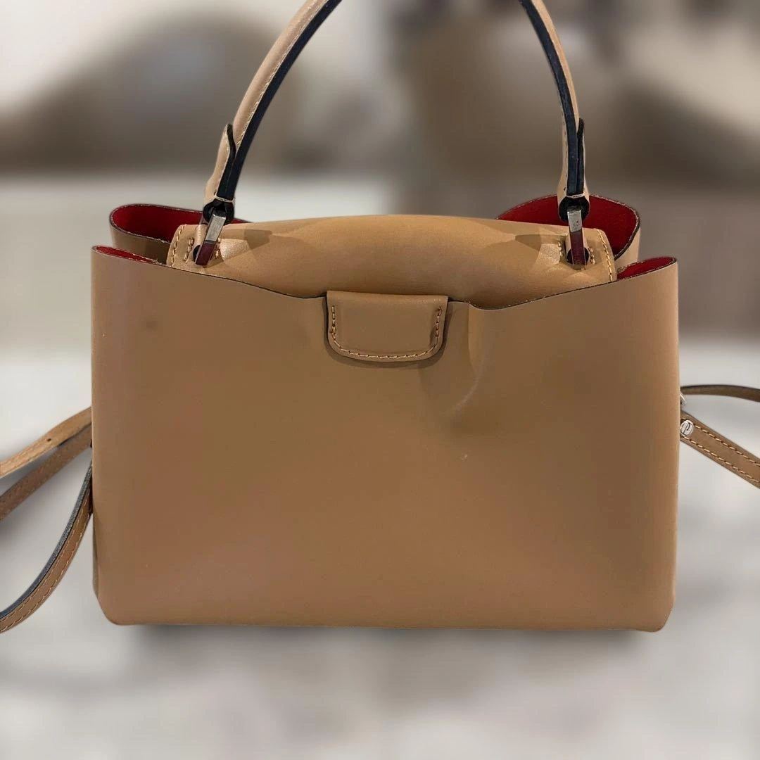 数回使用GIANNI CHIARINI ショルダーバッグ ベージュの写真2枚目
