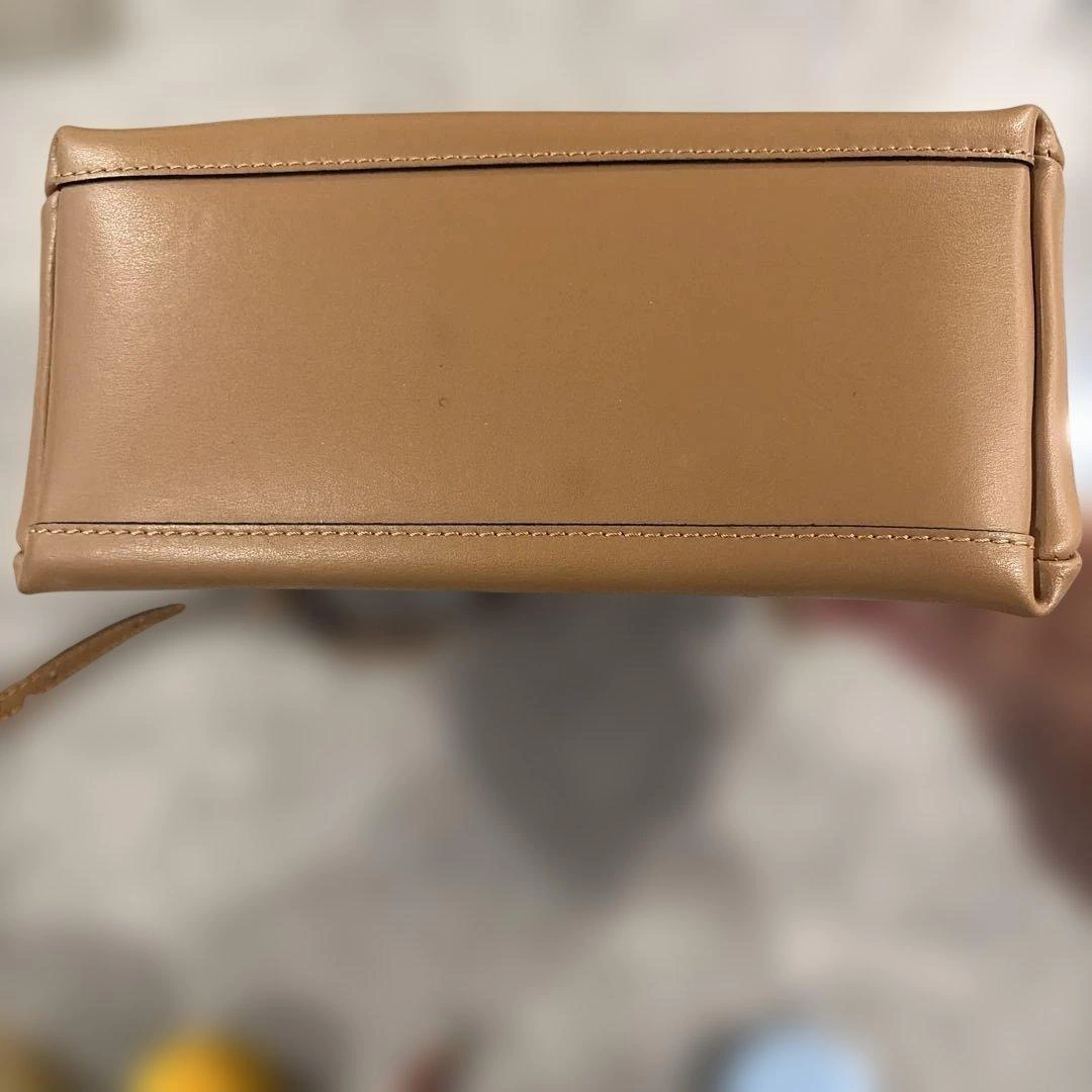 数回使用GIANNI CHIARINI ショルダーバッグ ベージュの写真4枚目