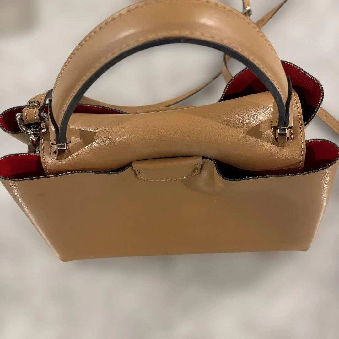 数回使用GIANNI CHIARINI ショルダーバッグ ベージュの写真5枚目
