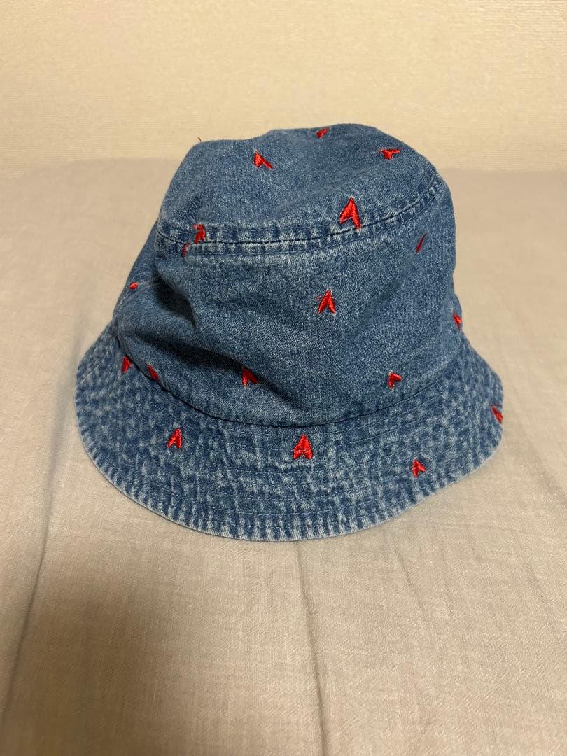 ZARA デニム バケットハット 赤い刺繍入り