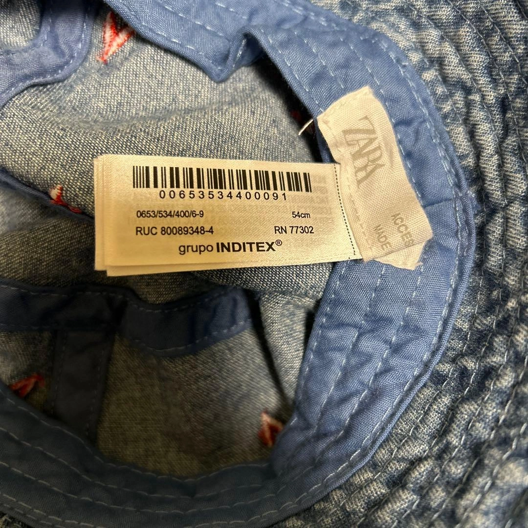 ZARA デニム バケットハット 赤い刺繍入りの写真3枚目