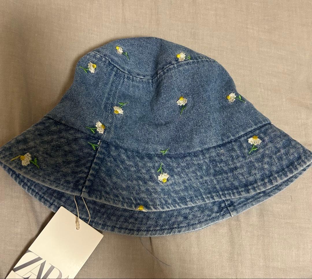 ZARA デニム バケットハット 花柄刺繍 56cmの写真2枚目