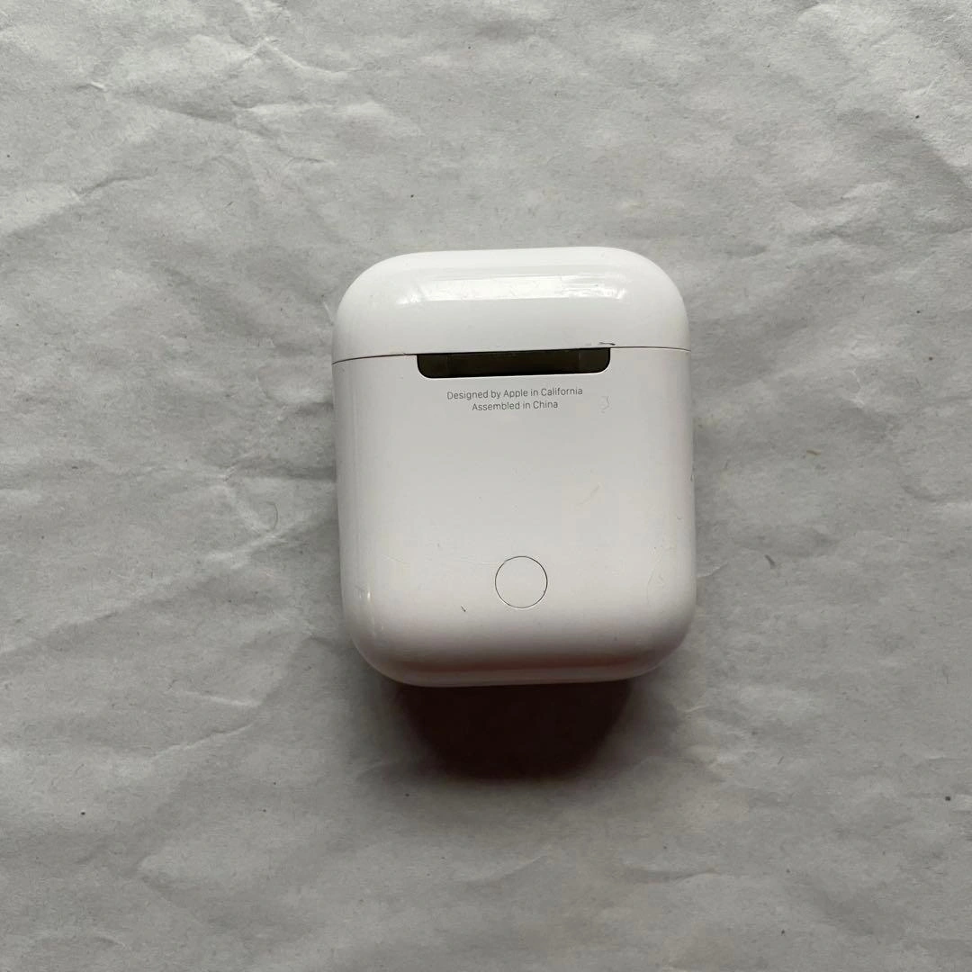 Apple AirPods 第一世代 両耳+充電器の写真4枚目