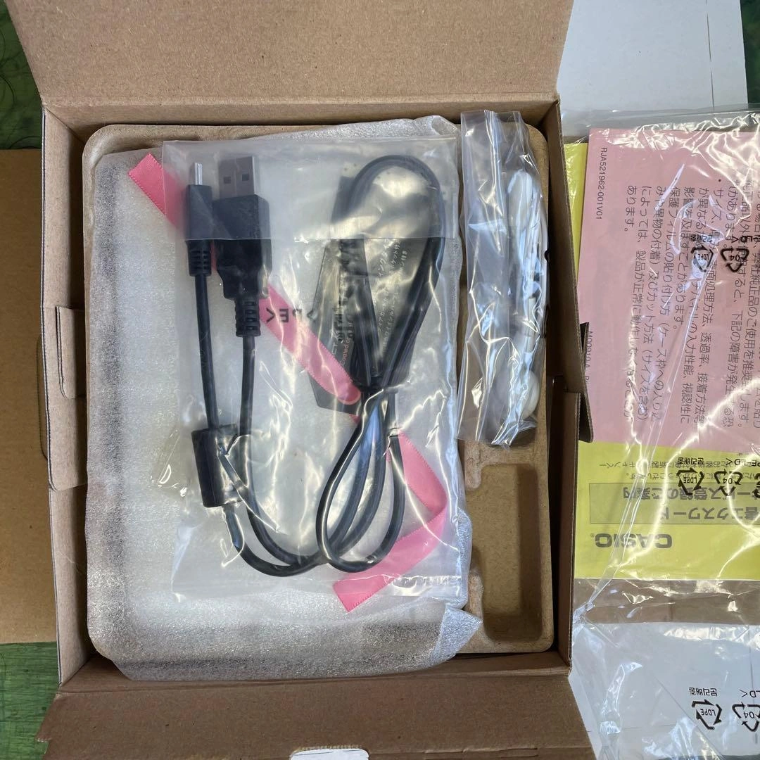 CASIO EX-word XD-A4850WE 電子辞書+カバー・箱付きの写真3枚目