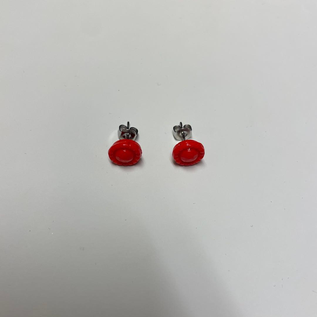 レッド ラウンド スタッドピアス 両耳用