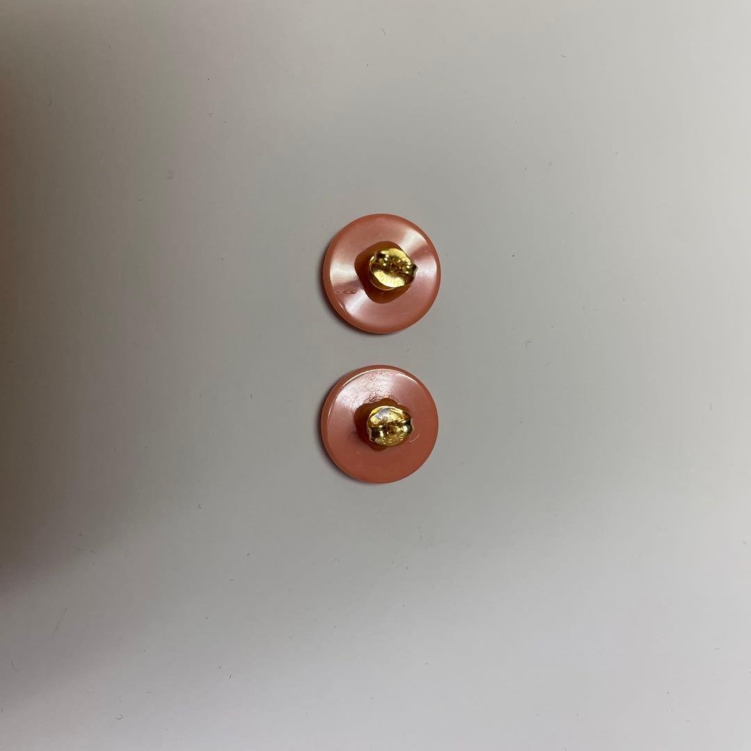 ヴィンテージボタンピアス　ピンクの写真3枚目