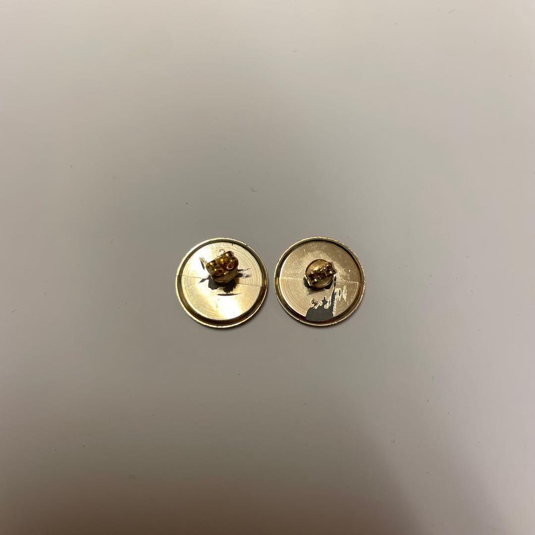 ヴィンテージボタンピアス レッド ゴールドの写真3枚目