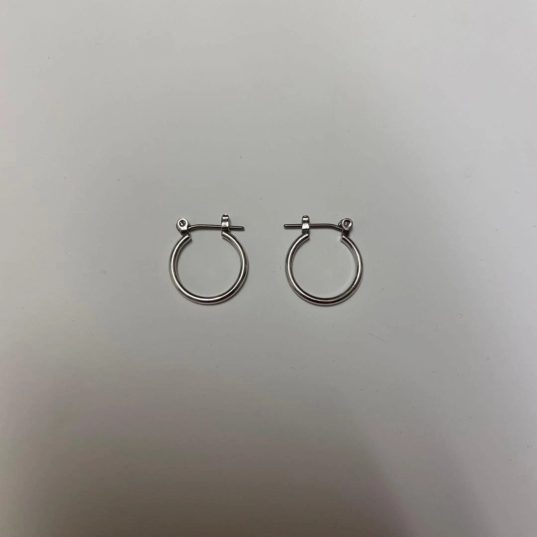 シルバーフープピアス