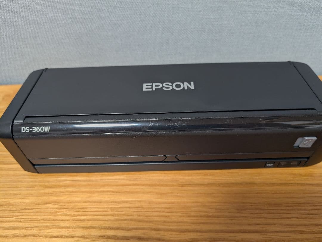 EPSON DS-360W カラードキュメントスキャナー 箱付きの写真3枚目