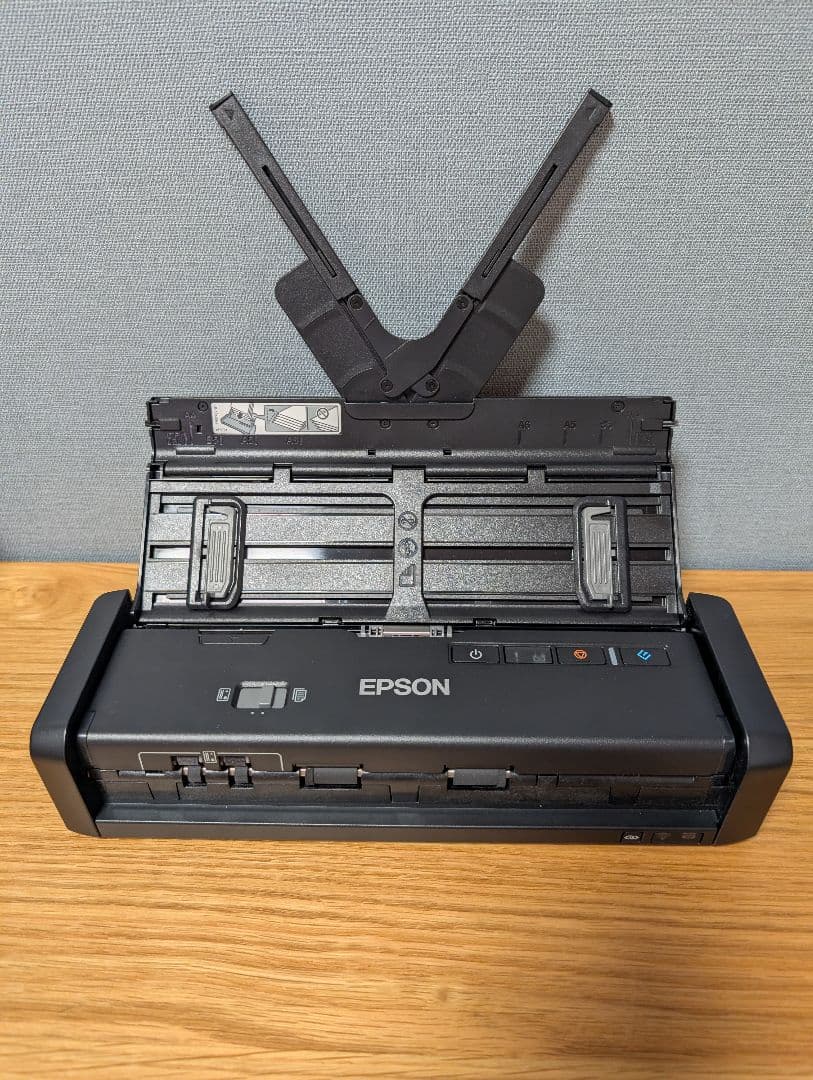 EPSON DS-360W カラードキュメントスキャナー 箱付きの写真4枚目