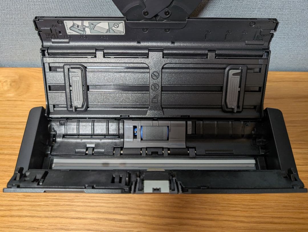 EPSON DS-360W カラードキュメントスキャナー 箱付きの写真5枚目