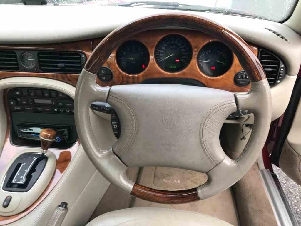 【エンジン出品】ジャガーXJエクゼクティブ4000ccV8走少61200kmの写真5枚目