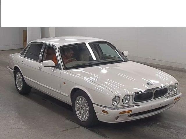 【エンジン出品】13年最終300系ジャガーXJ3.2V8エグゼクティブ値上り必至