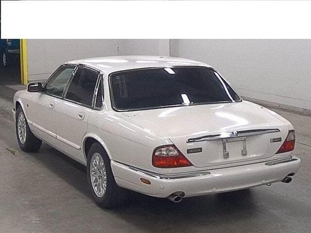 【エンジン出品】13年最終300系ジャガーXJ3.2V8エグゼクティブ値上り必至の写真3枚目