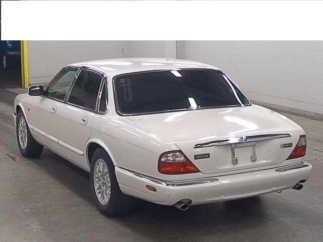 【エンジン出品】13年最終300系ジャガーXJ3.2V8エグゼクティブ値上り必至の写真3枚目
