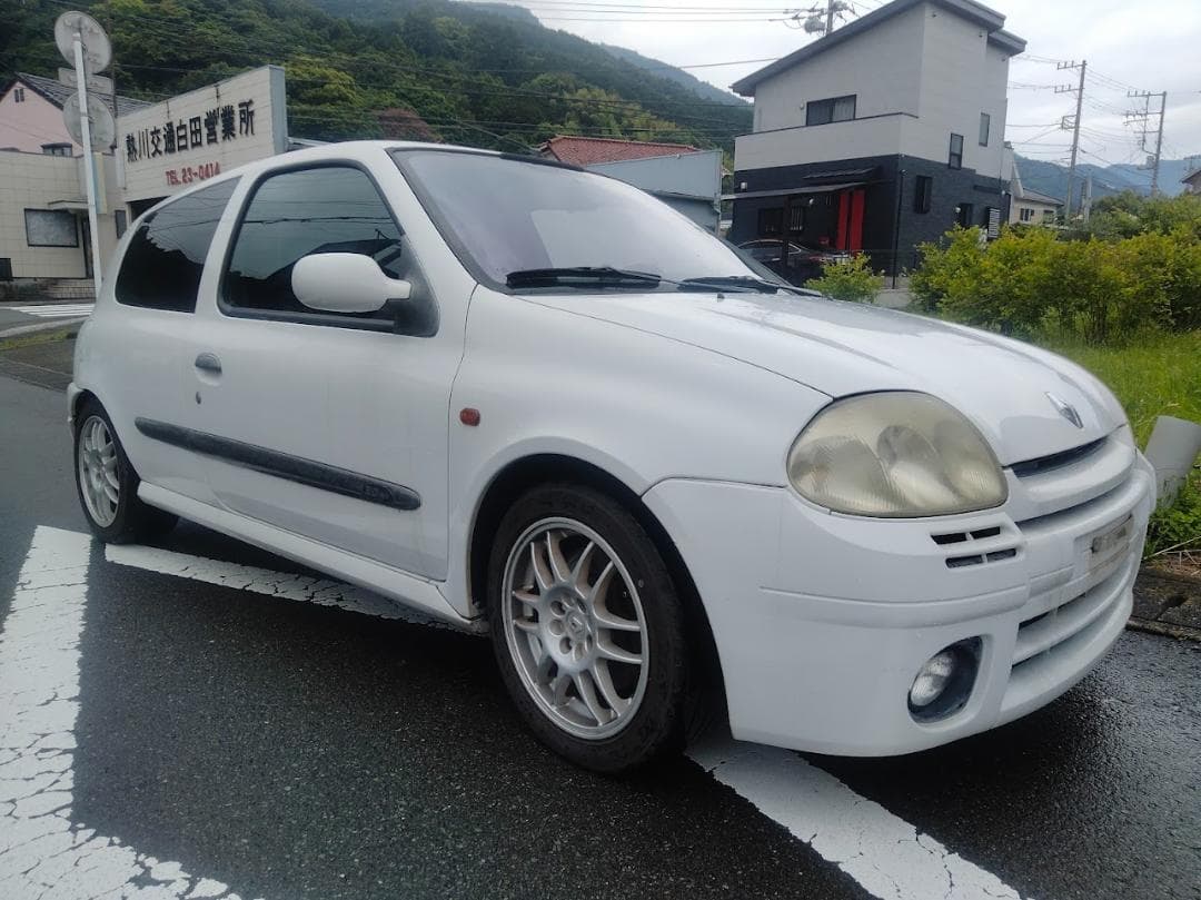 【エンジン出品】ルノークリオルーテシアRS2.0スポール5速MT左H稀少！初期型の写真6枚目