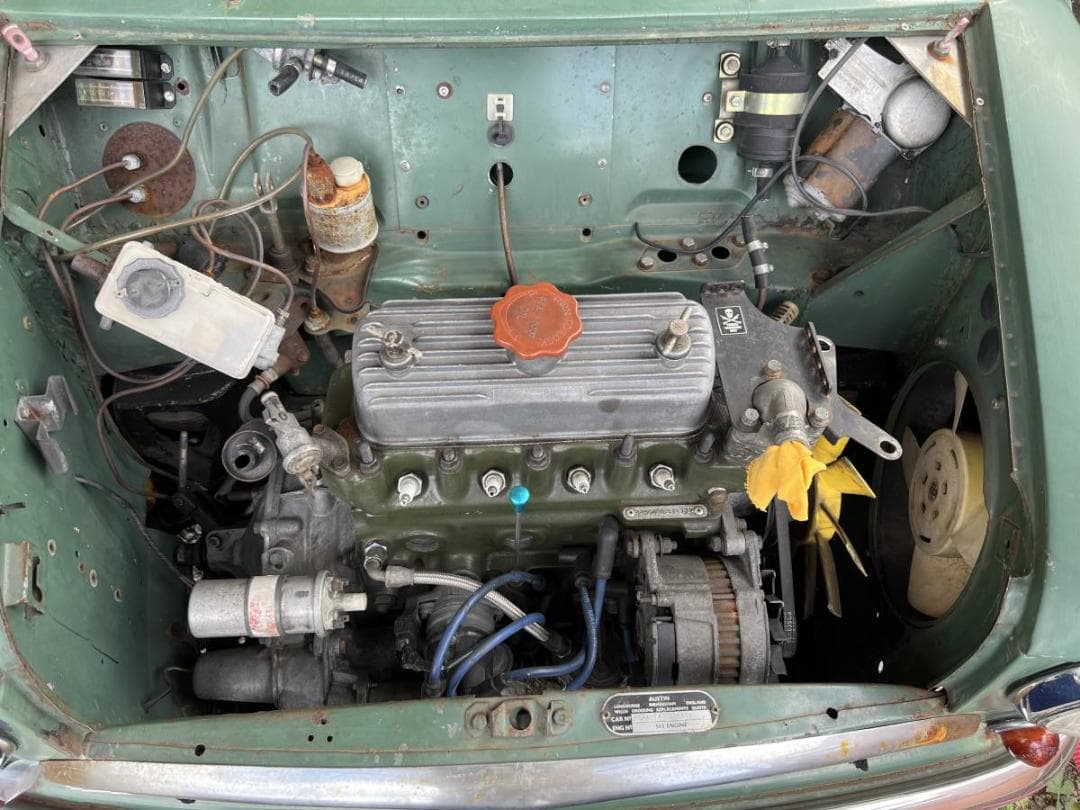 【エンジン出品】オースチンミニクーパー1300SMK1ボディ状態かなり良い当時物の写真7枚目