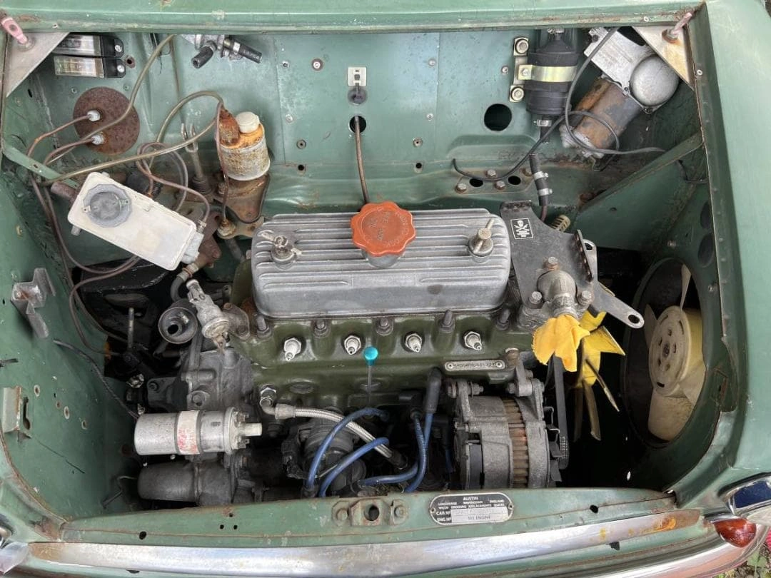 【エンジン出品】オースチンミニクーパー1300SMK1ボディ状態かなり良い当時物の写真7枚目