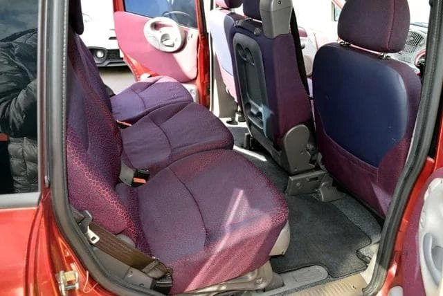 FIATフィアットムルティプラ醜いフェラーリ!?外観裏切るクイック&俊足乗り心地の写真8枚目